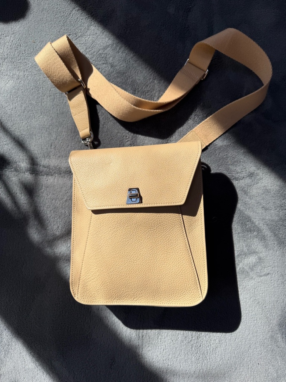Akris XS Anouk calfskin leather bag NWT